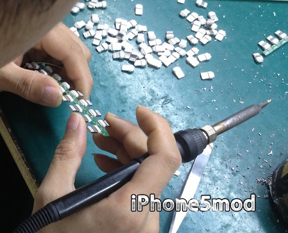 iphone5mod_lightning_production.jpg