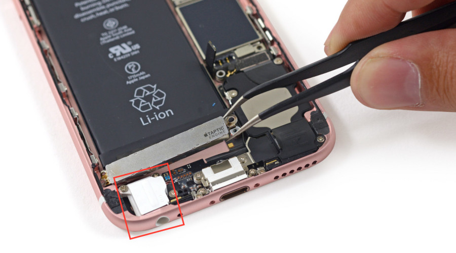 iPhone-6s-headphone-jack-900x501.jpeg