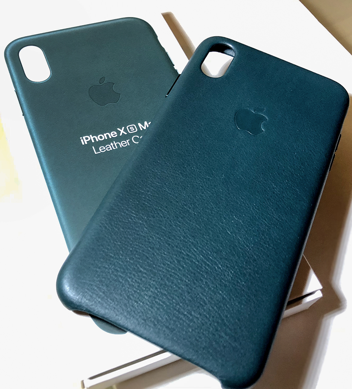 Чехол 13 про оригинал. Apple Leather Case iphone XS Max. Apple Leather Case iphone 13 Pro. Green Leather Case iphone 13. Iphone XS Leather Case.