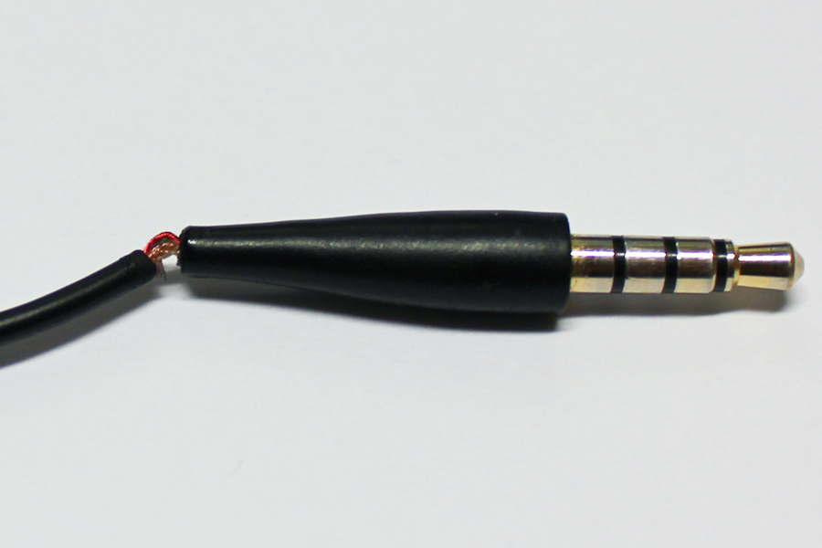 1-defective-connector.jpg
