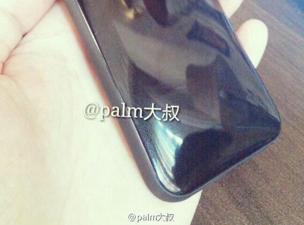 plastic_iphone_5_case_2.jpg