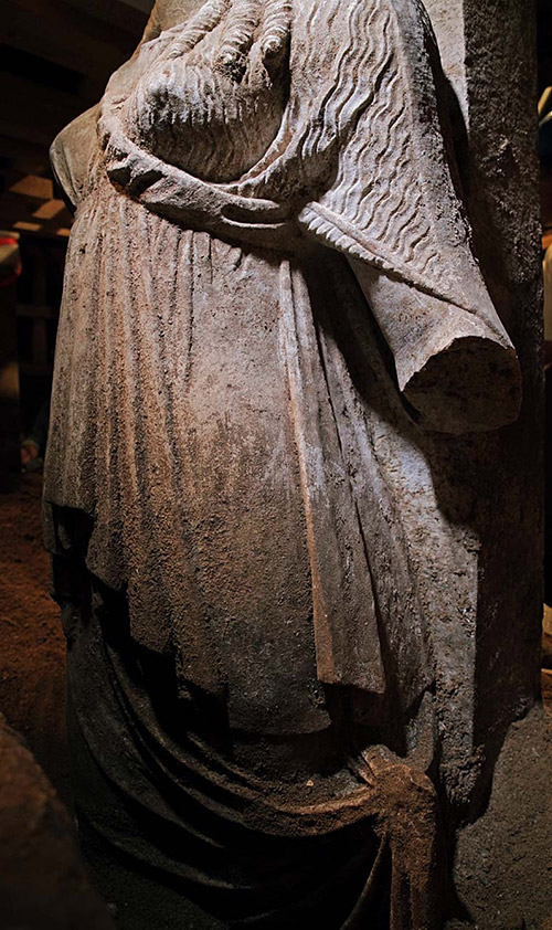 caryatid.jpg