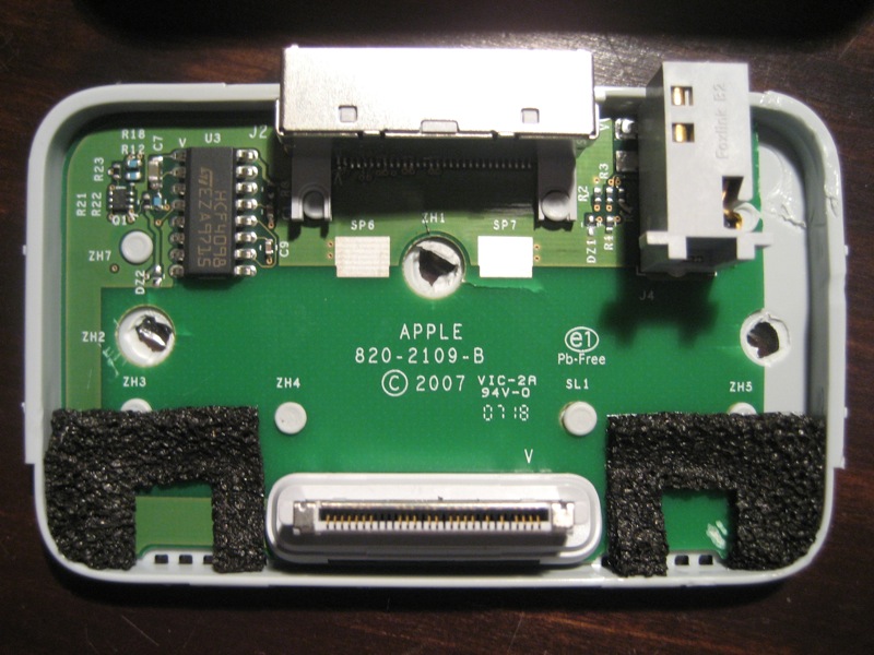 opened_iphone_dock.jpg