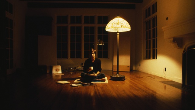steve-jobs-at-home-1982.jpg