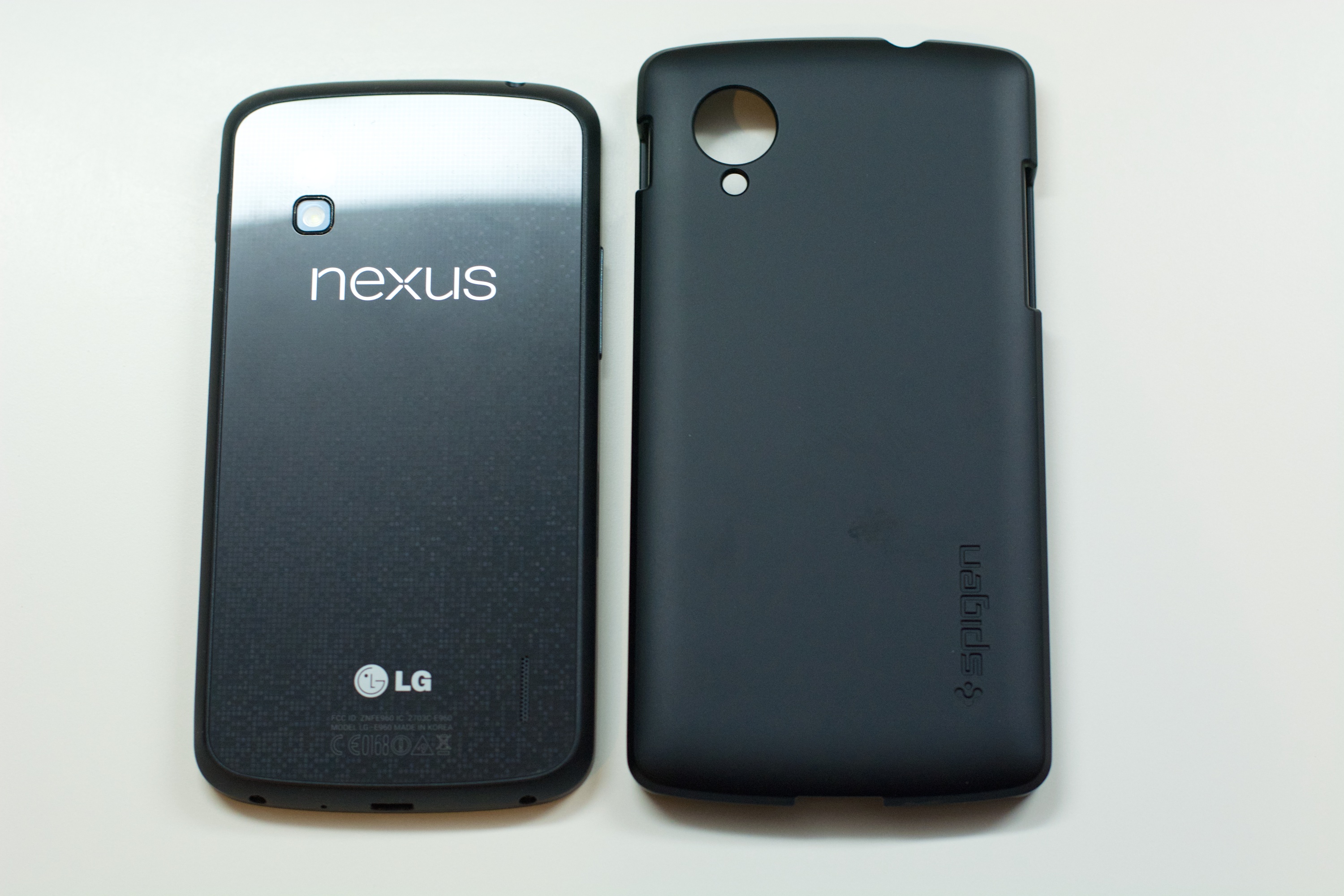 Nexus-5-Cases-Hands-On-Video-010.jpg