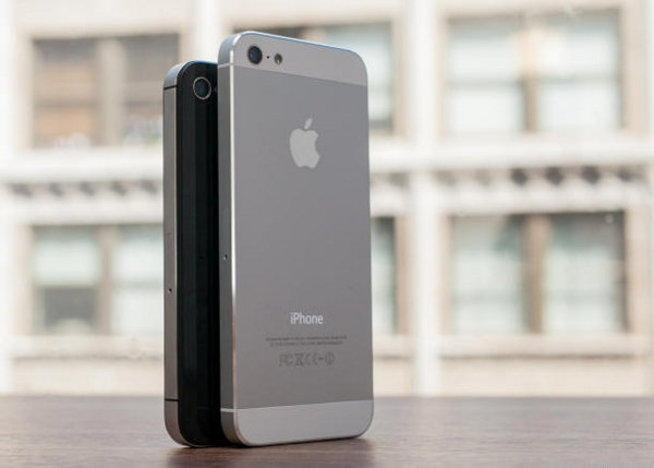 iphone-5-4s-side-by-side.jpeg