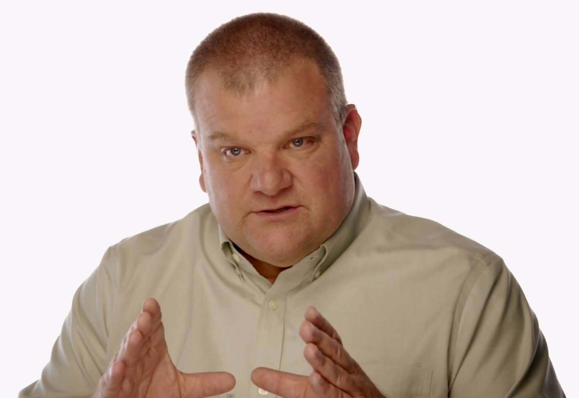 iPhone-5-promo-Bob-Mansfield-001.jpg