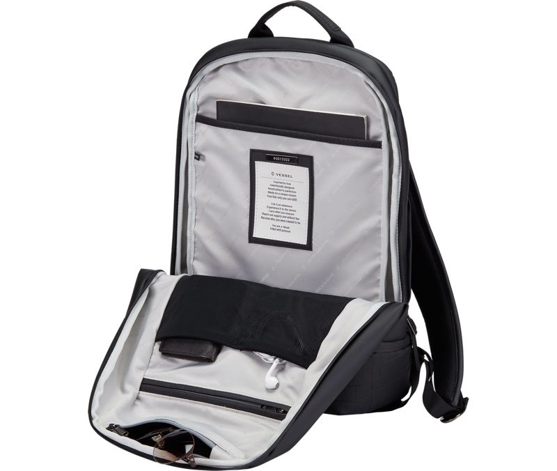 vesselbackpackopen-800x676.jpg