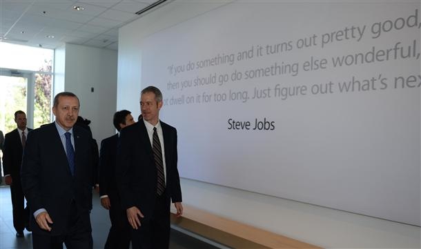 erdogan_apple_visit.jpg