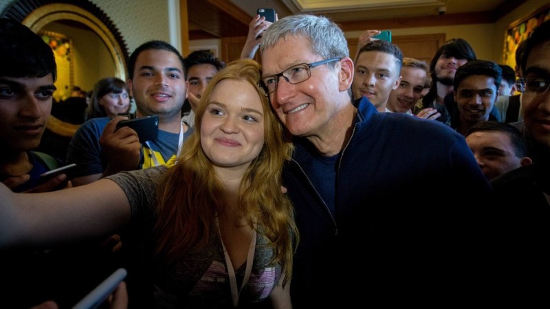 APPLE_WWDC_BP2T4842_Vincent_Laforet-800x450.jpg