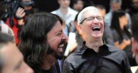 Tim-Cook-Laughing-280x150.jpg