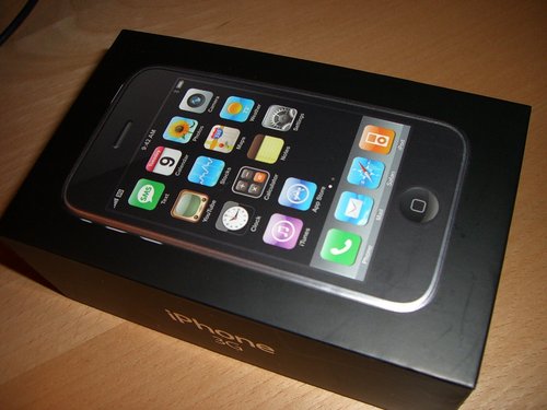 iphone-3g-box--large-msg-121918868985.jpg