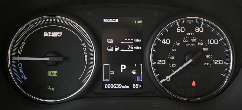 outlander_driver_display.jpg
