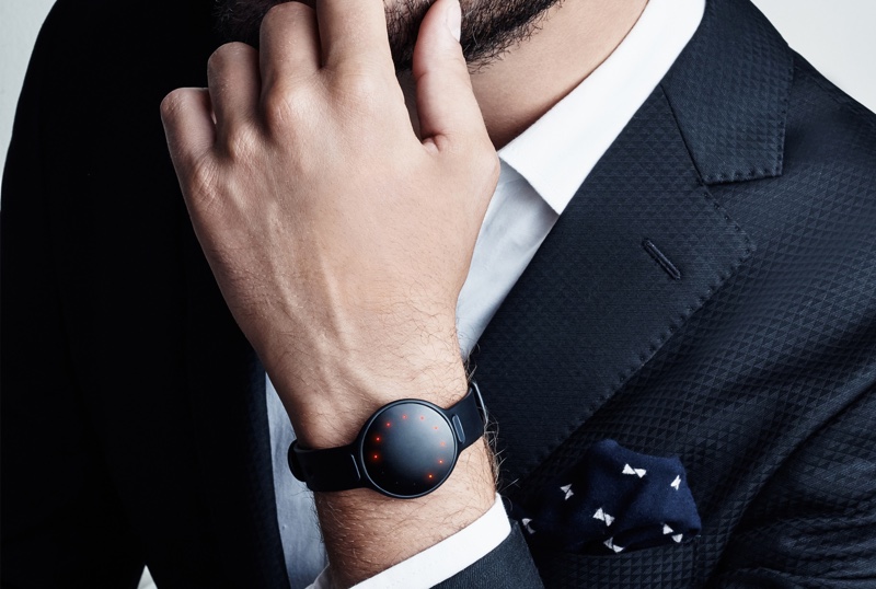 misfit2onwrist.jpg