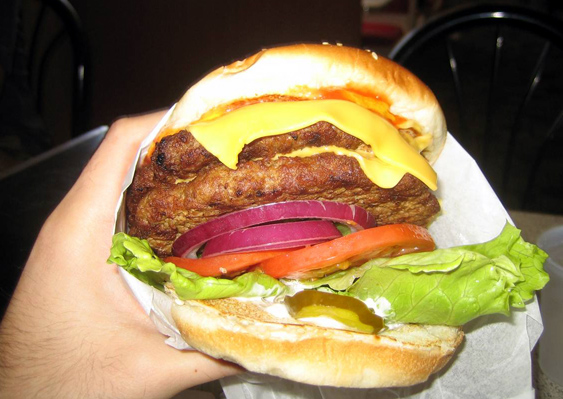 carljr_burger.jpg