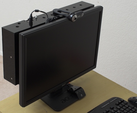 03_black_polycarbonate_aio.jpg
