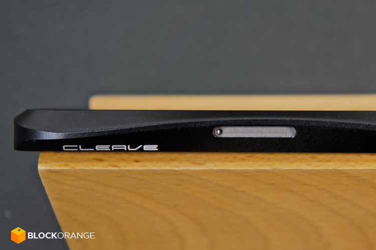 cleave_phone+05.jpg