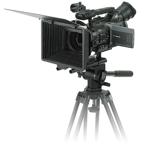 l_ag_dvx100a_cinema.jpg