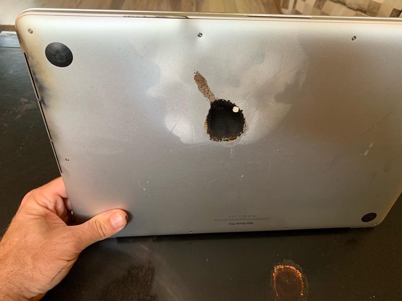 macbookprodamaged2-800x600.jpg