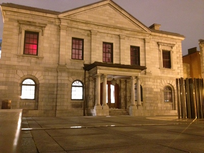 iPhone4S_NightModes_small.jpg