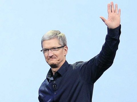 tim-cook-wave.jpg