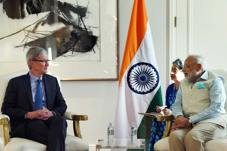 modi-tim-cook-L.jpg