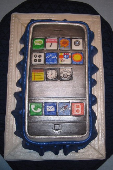 435_iphonecake.jpg
