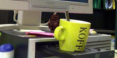 cd-drive-cup-holder.jpg
