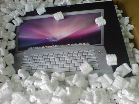 macbook-pro-inside-box_1.jpg