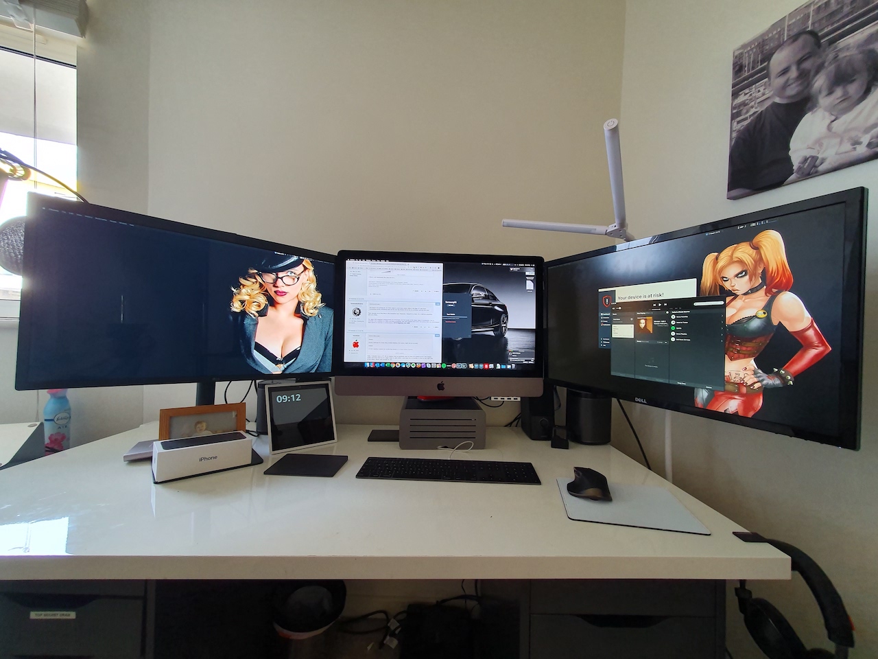 Desklayout.jpg