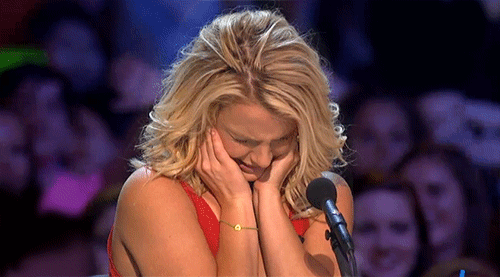 britney-spears-squeels-covers-ears-x-factor.gif