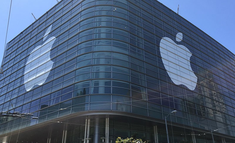 applelogos2-800x486.jpg