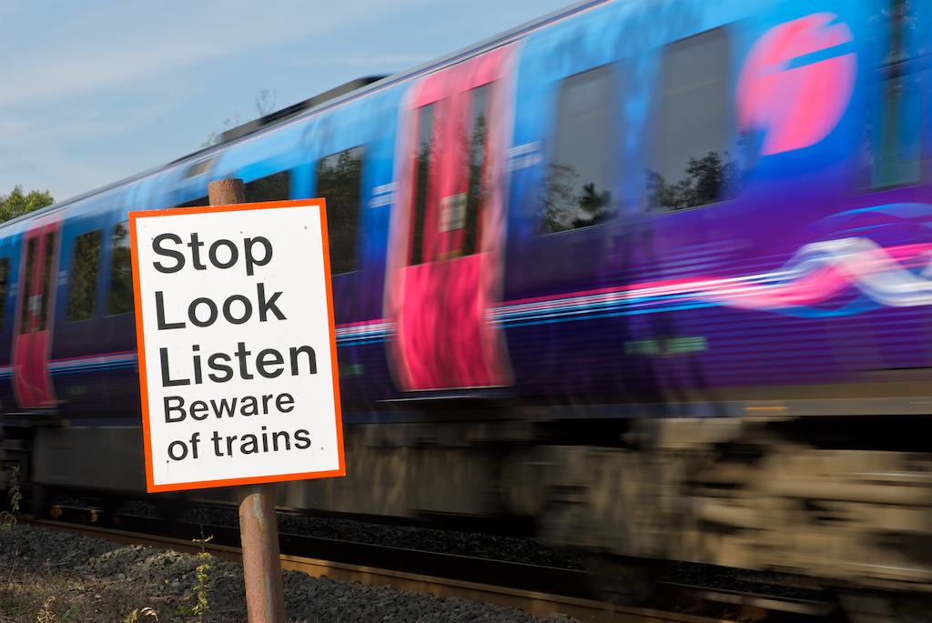 train1v.jpg