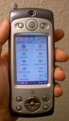 motorolaa920_hand.jpg