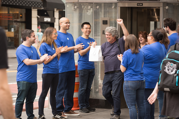 fake-apple-store-2.jpg