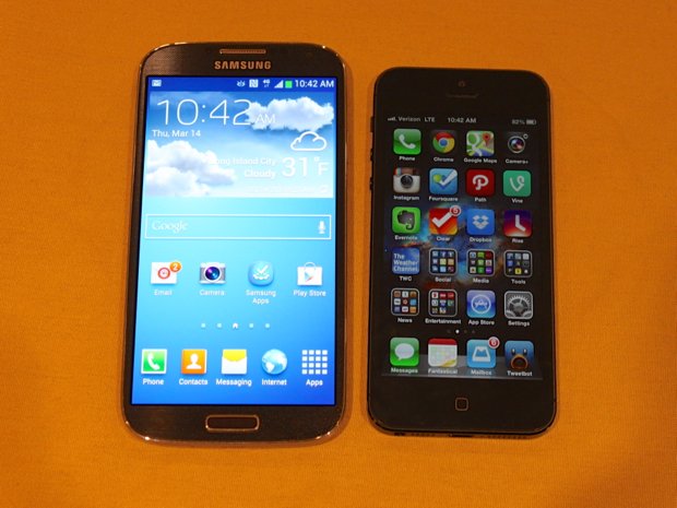 galaxys4vsiphone.jpg