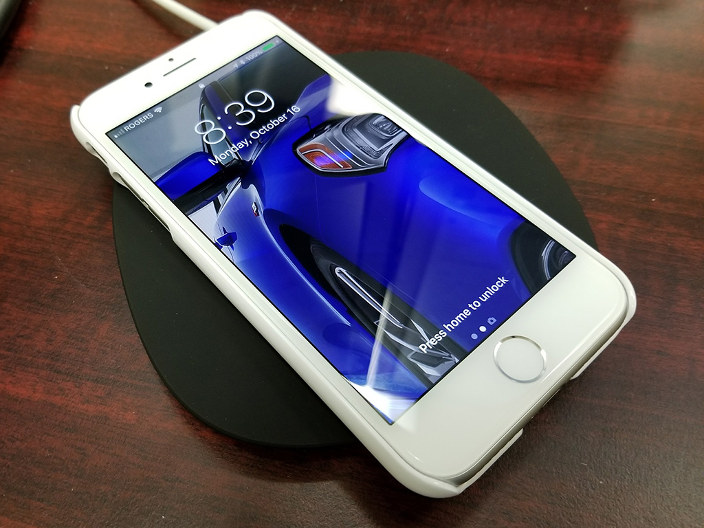 i8case_front.jpg
