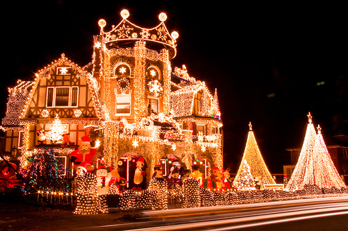 christmas-lights-1_1.jpg
