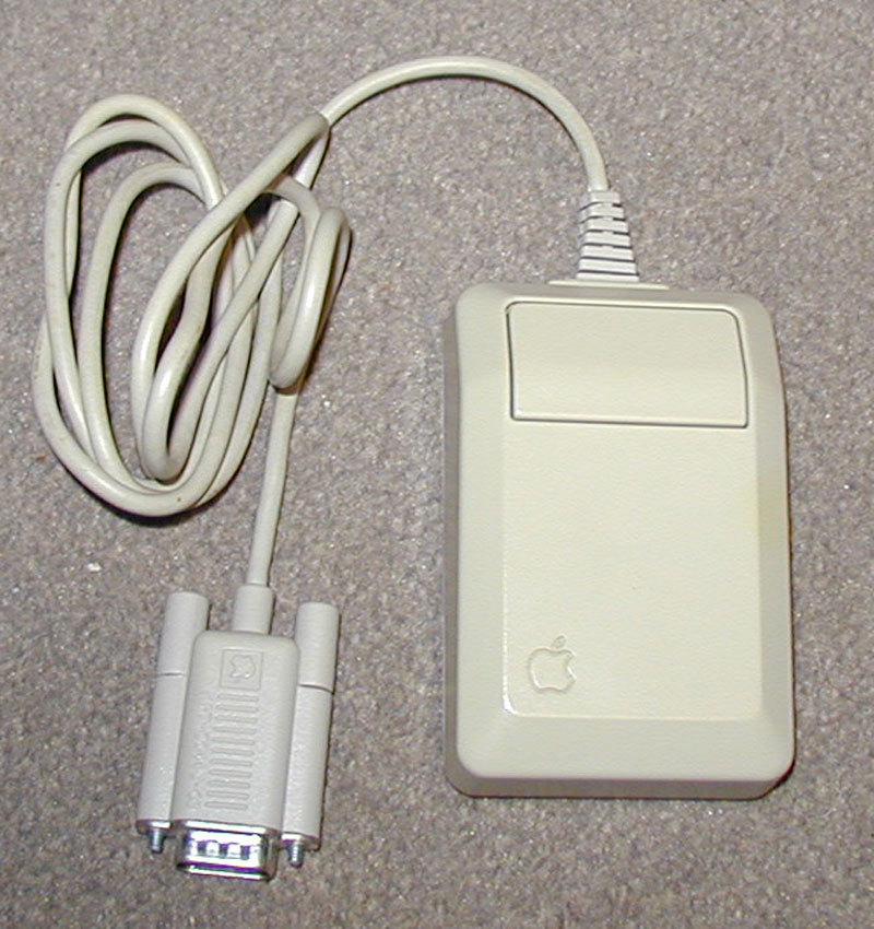 Apple_II_mouse.jpg