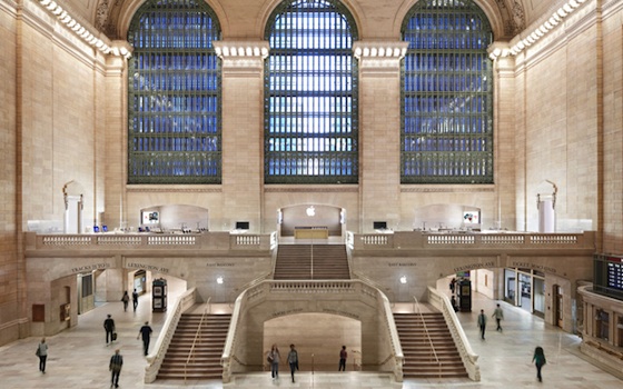 apple_store_grand_central_front_view.jpg