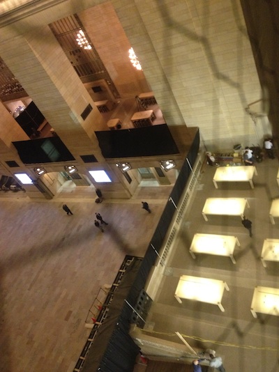 apple_store_grand_central_overhead.jpg