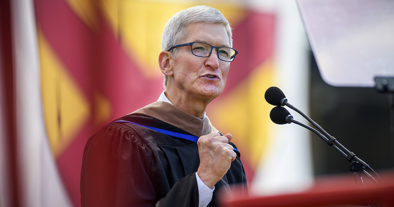 cook_stanford_commencement.jpg