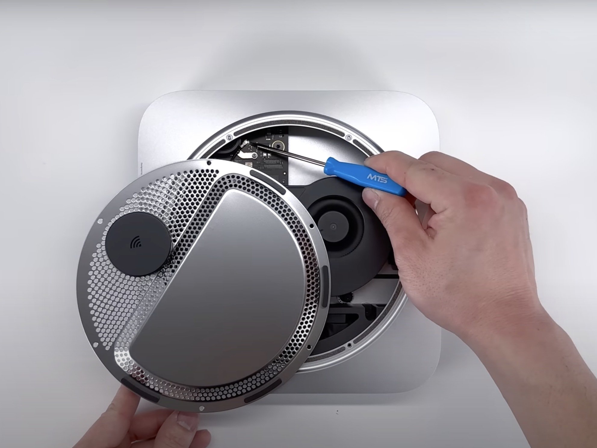 www.ifixit.com