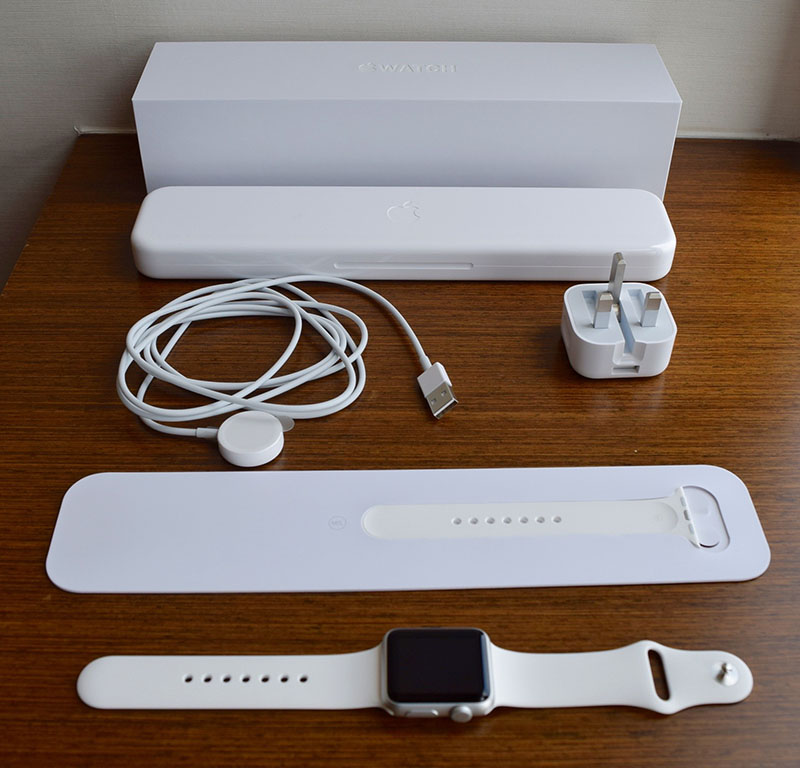 apple_watch_unboxing.jpg