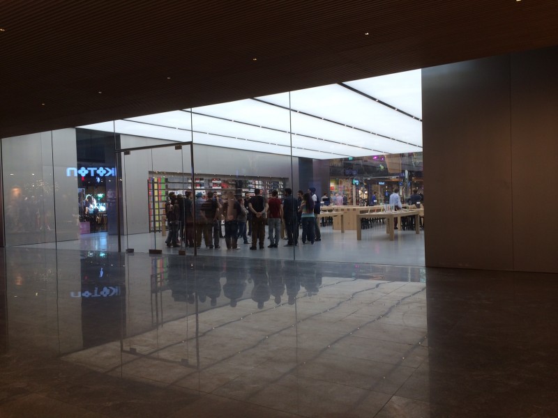 apple_turkish_store_extra_2-800x600.jpg