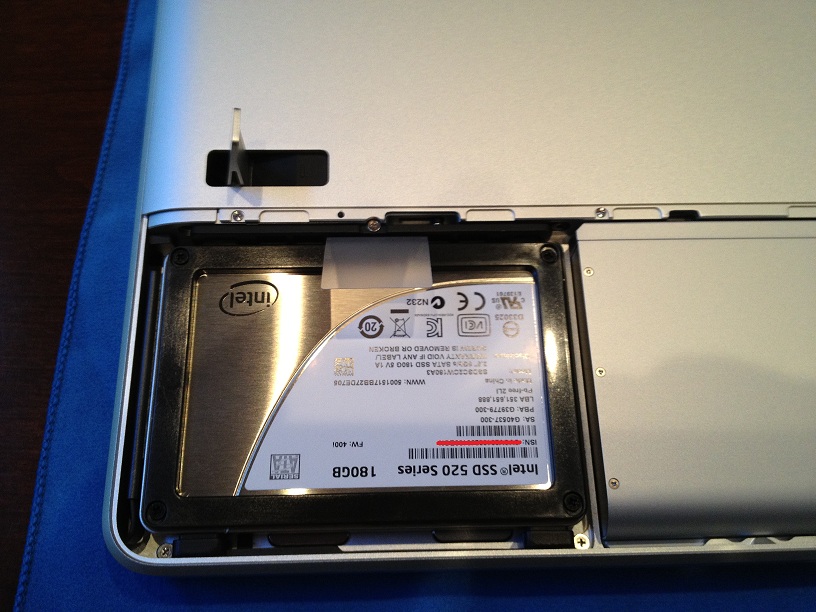 Intel520-180GB-install.jpg