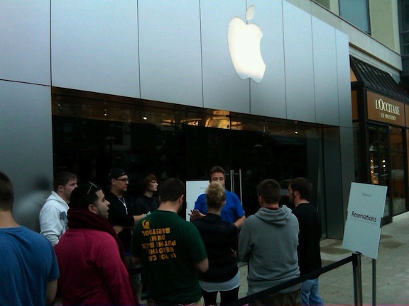iphone4marvincrockerpar.jpg