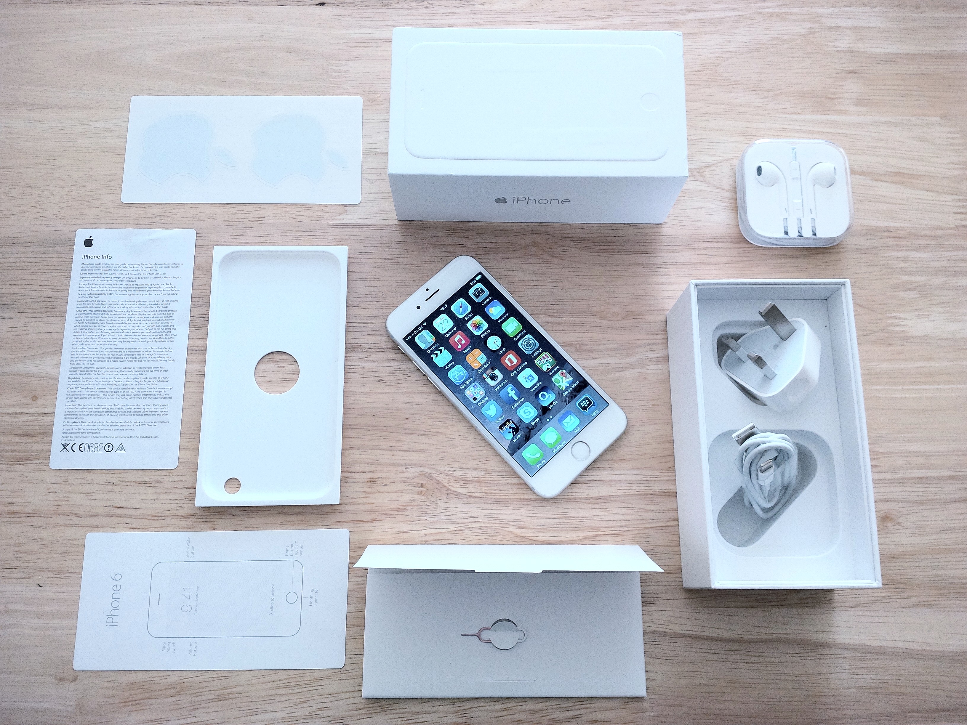 IPhone_6_unboxing.jpg