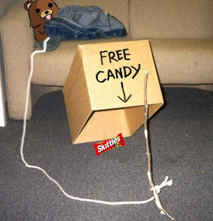Pedobear+candy.jpg