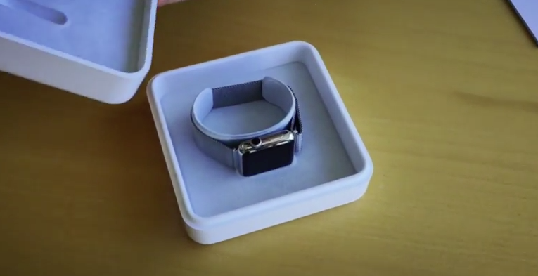 unboxing-apple-watch.png